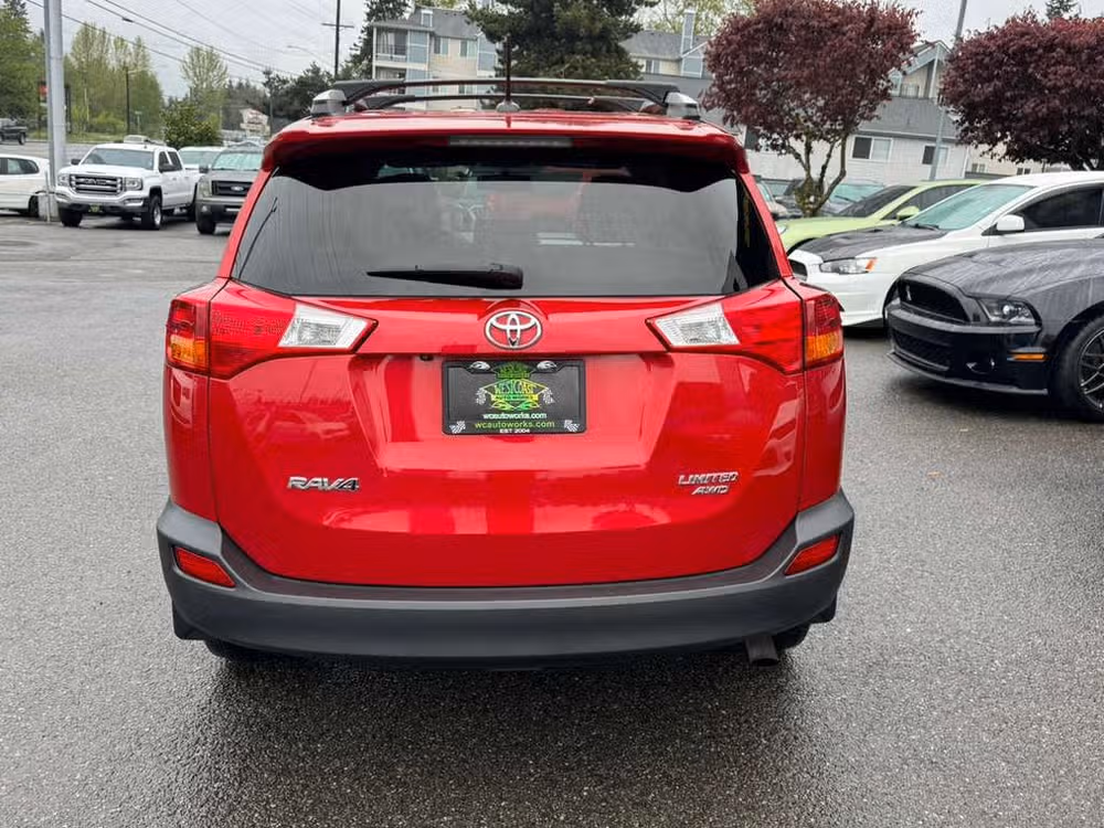 2013 Toyota RAV4 Limited Image 12