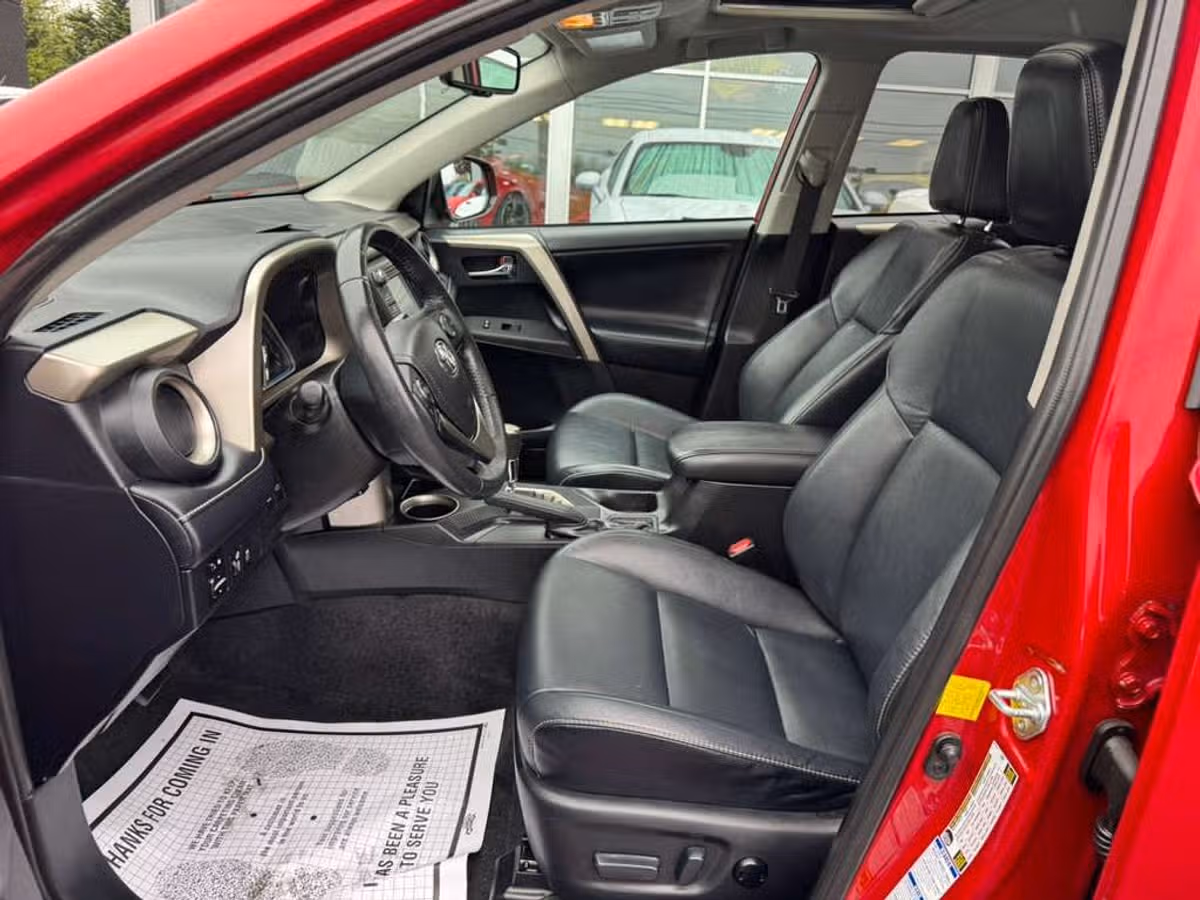 2013 Toyota RAV4 Limited Image 7