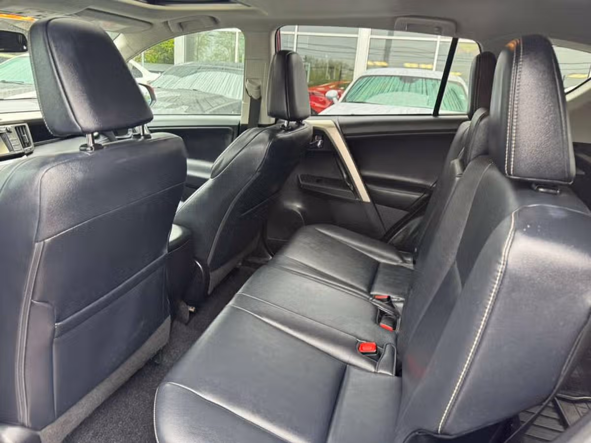 2013 Toyota RAV4 Limited Image 5