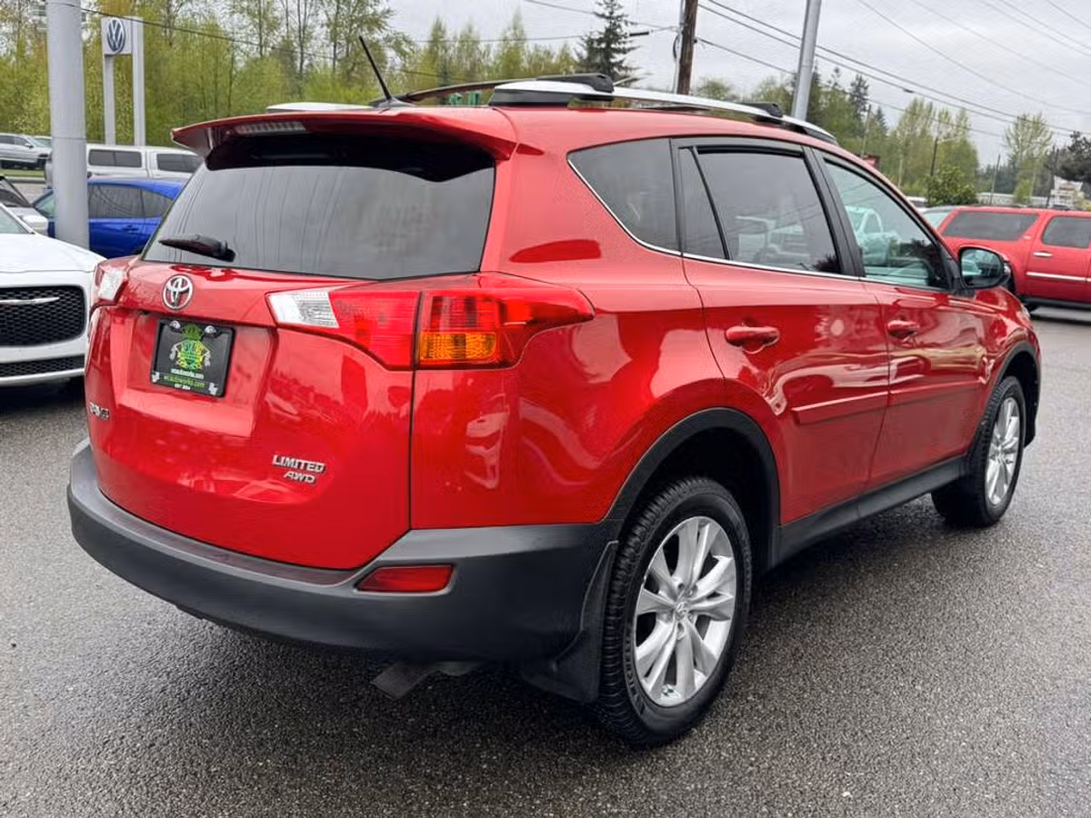2013 Toyota RAV4 Limited Image 11
