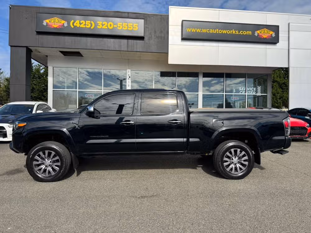 2021 Toyota Tacoma Limited Double Cab Image 2