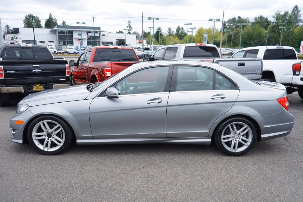 2013 Mercedes-Benz C-Class C 250 Luxury Image 8