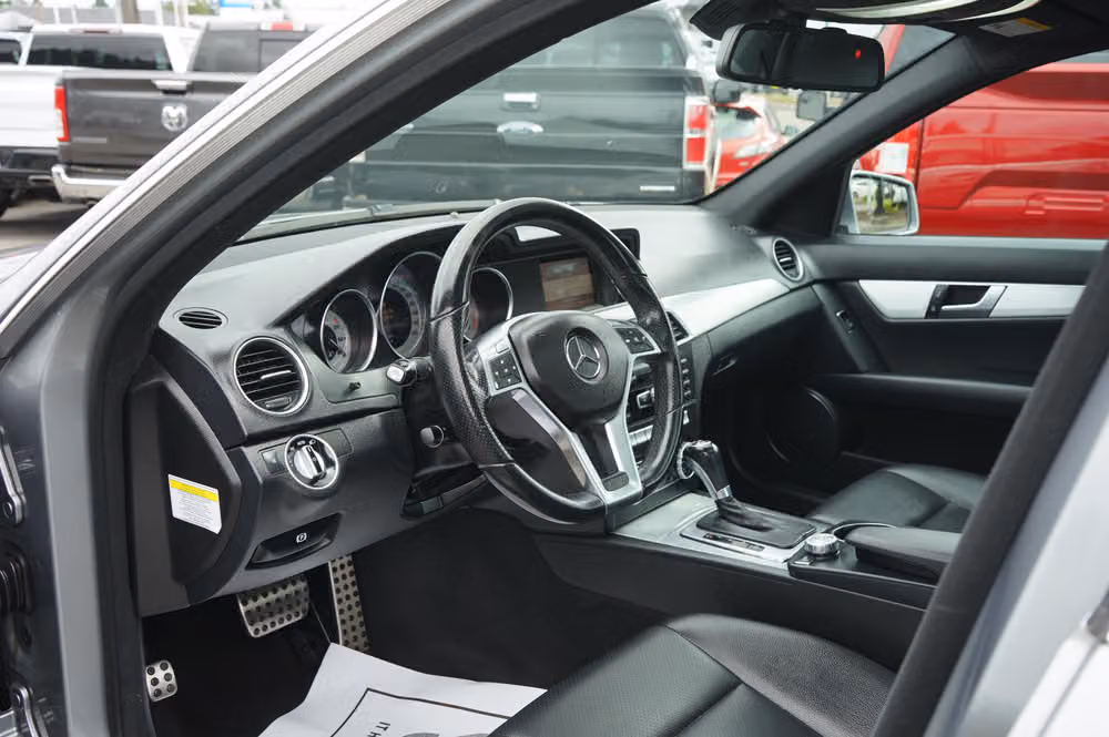 2013 Mercedes-Benz C-Class C 250 Luxury Image 11