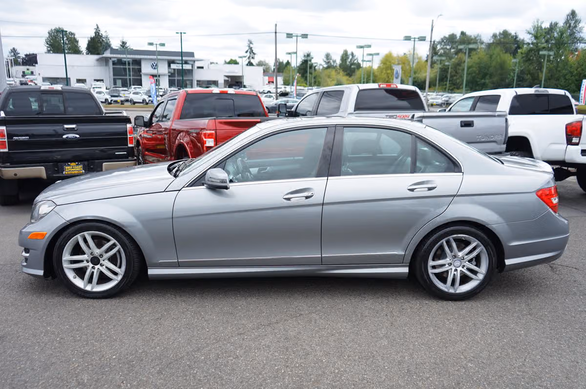 2013 Mercedes-Benz C-Class C 250 Luxury Image 8