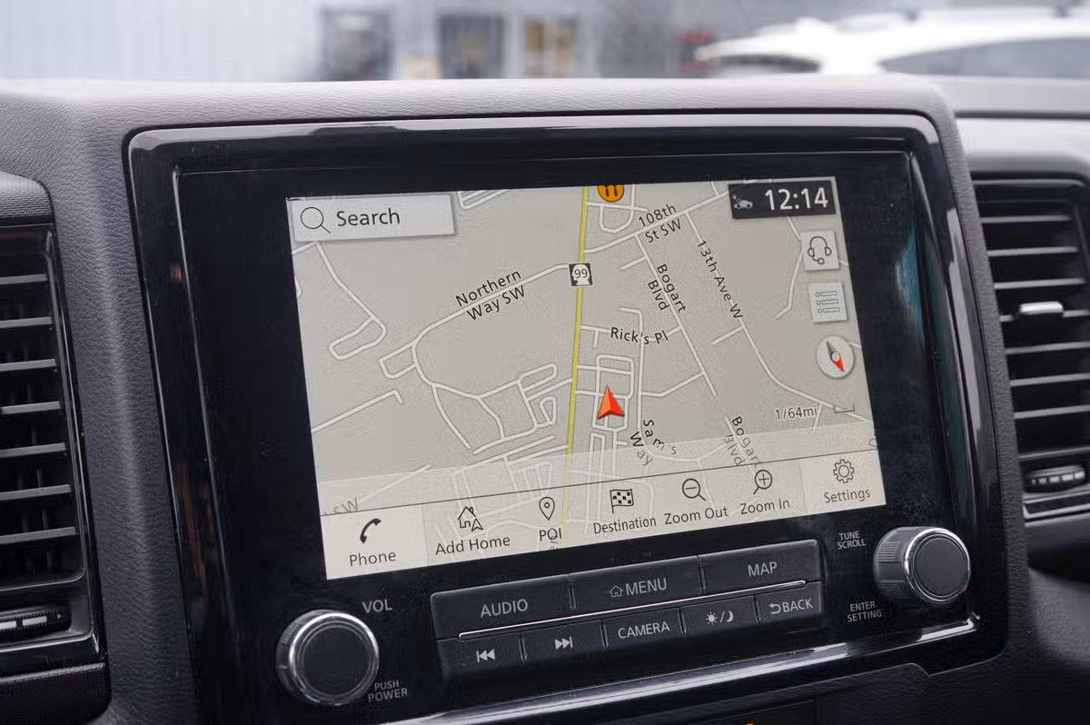 2023 Nissan Frontier PRO-4X Crew Cab Image 17