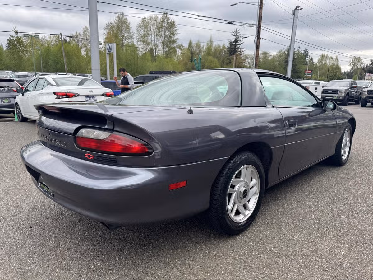 1993 Chevrolet Camaro Z28 Image 8