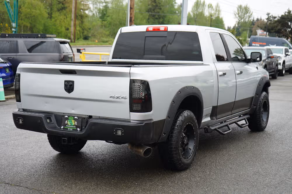 2016 Ram 1500 SLT Quad Cab Image 5