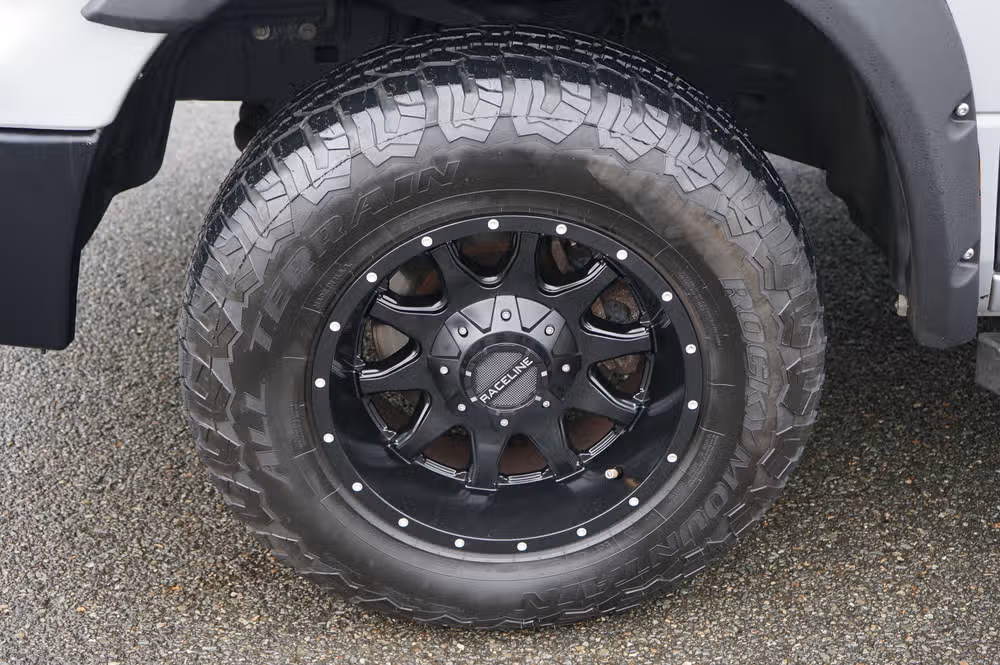 2016 Ram 1500 SLT Quad Cab Image 9
