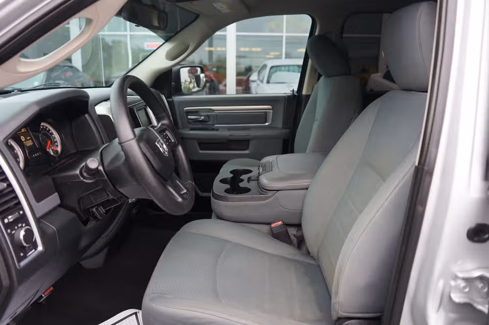 2016 Ram 1500 SLT Quad Cab Image 11