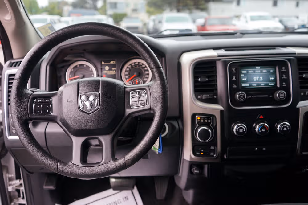 2016 Ram 1500 SLT Quad Cab Image 16