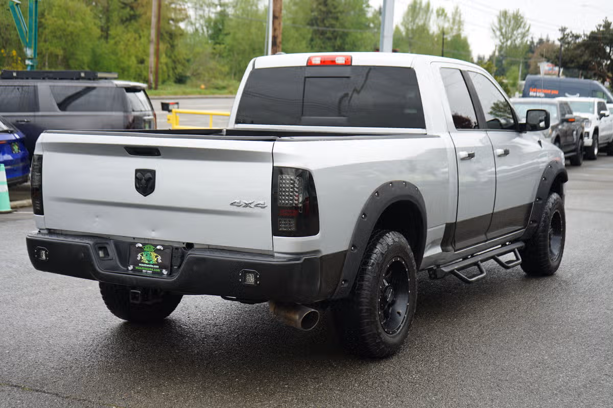 2016 Ram 1500 SLT Quad Cab Image 5