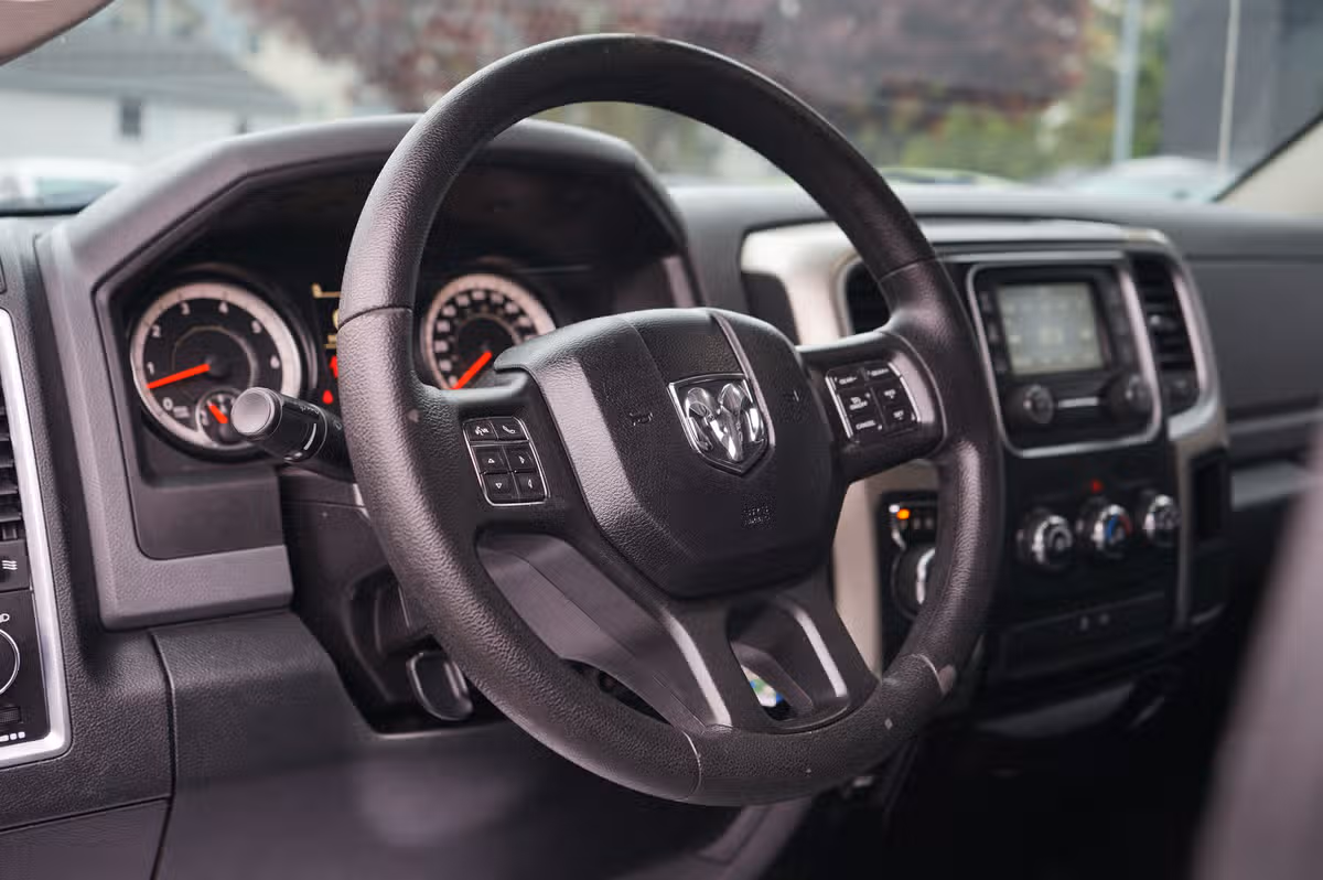 2016 Ram 1500 SLT Quad Cab Image 14