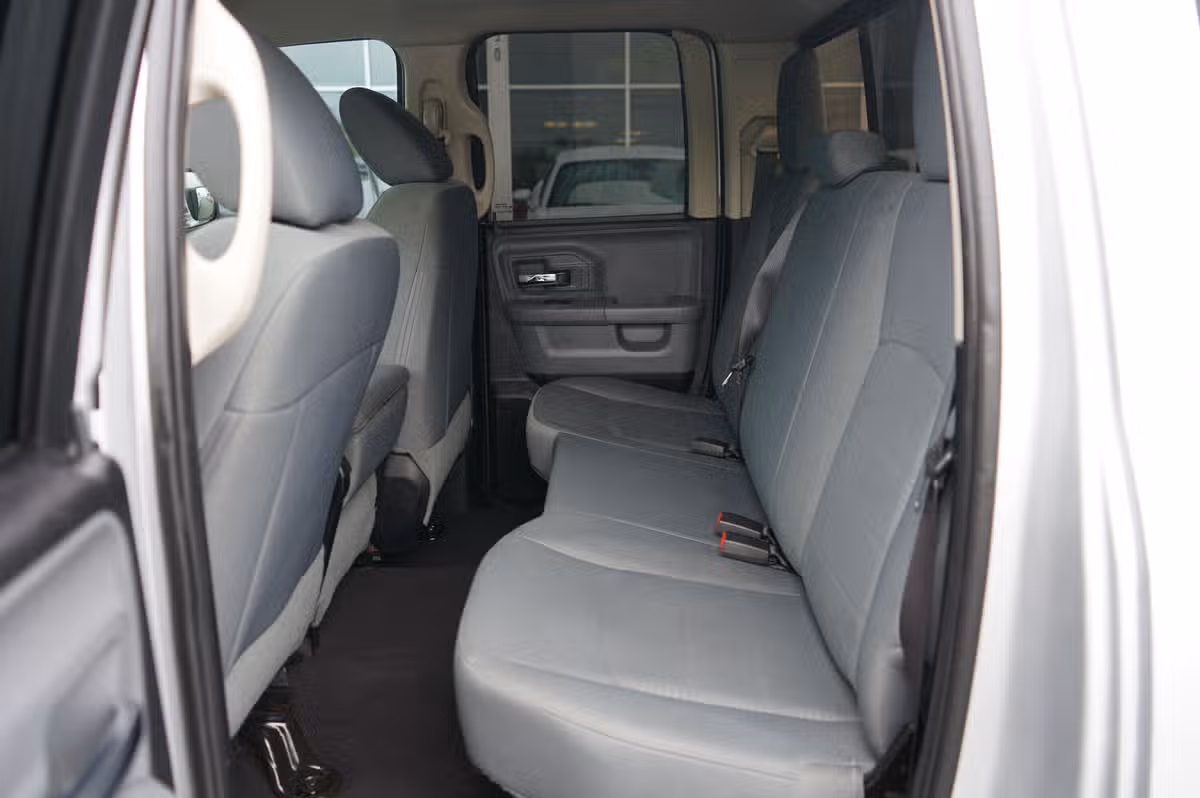 2016 Ram 1500 SLT Quad Cab Image 15