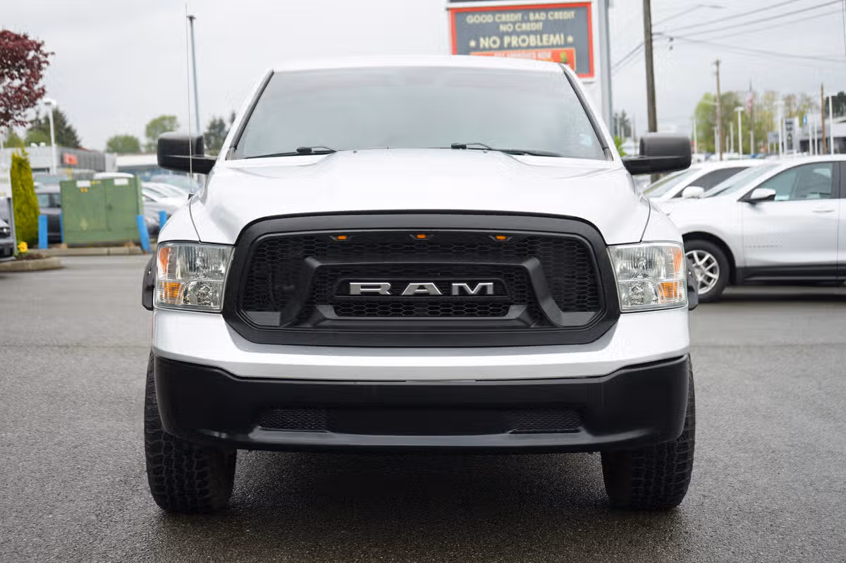 2016 Ram 1500 SLT Quad Cab Image 8