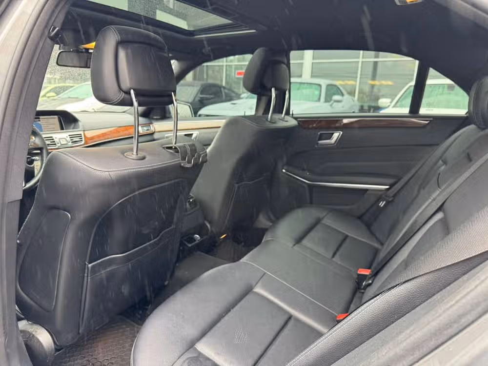 2014 Mercedes-Benz E-Class E 350 4MATIC Image 16