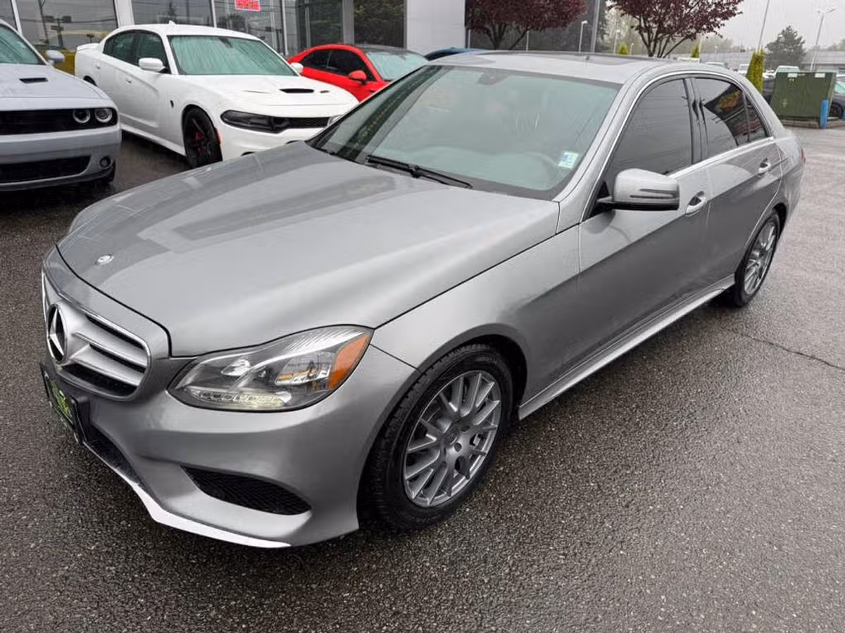 2014 Mercedes-Benz E-Class E 350 4MATIC Image 2