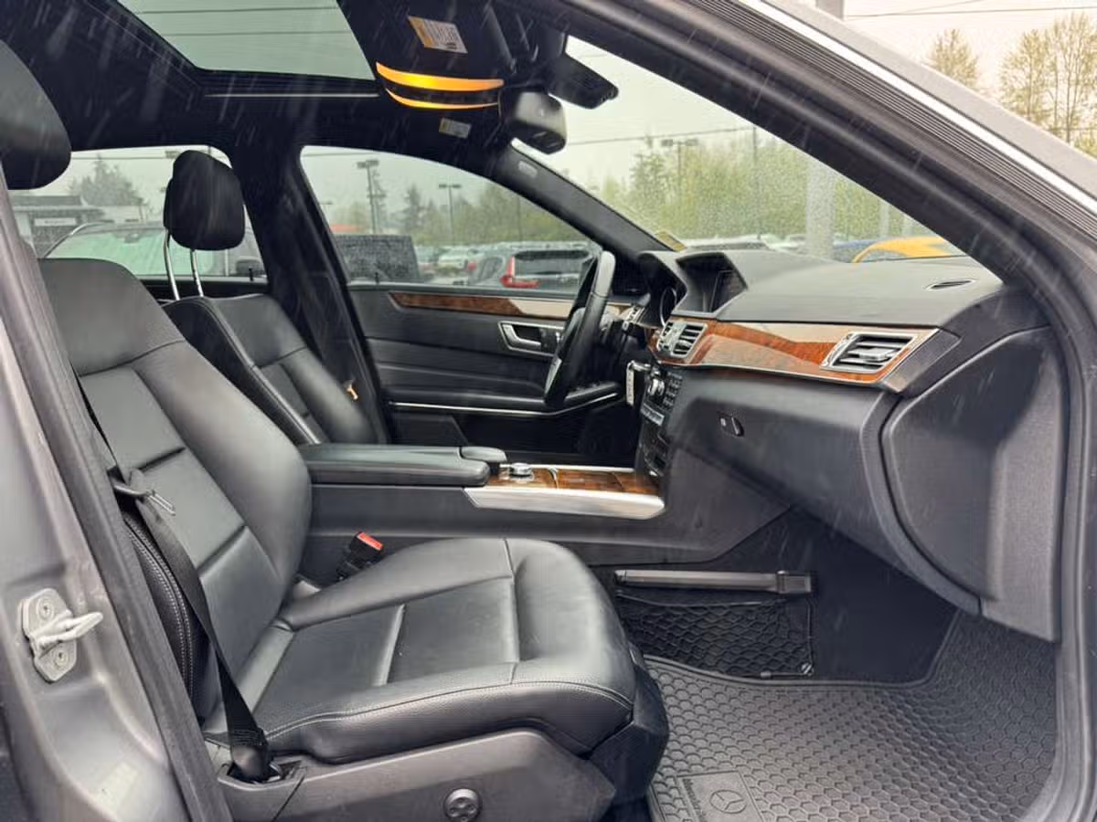 2014 Mercedes-Benz E-Class E 350 4MATIC Image 11