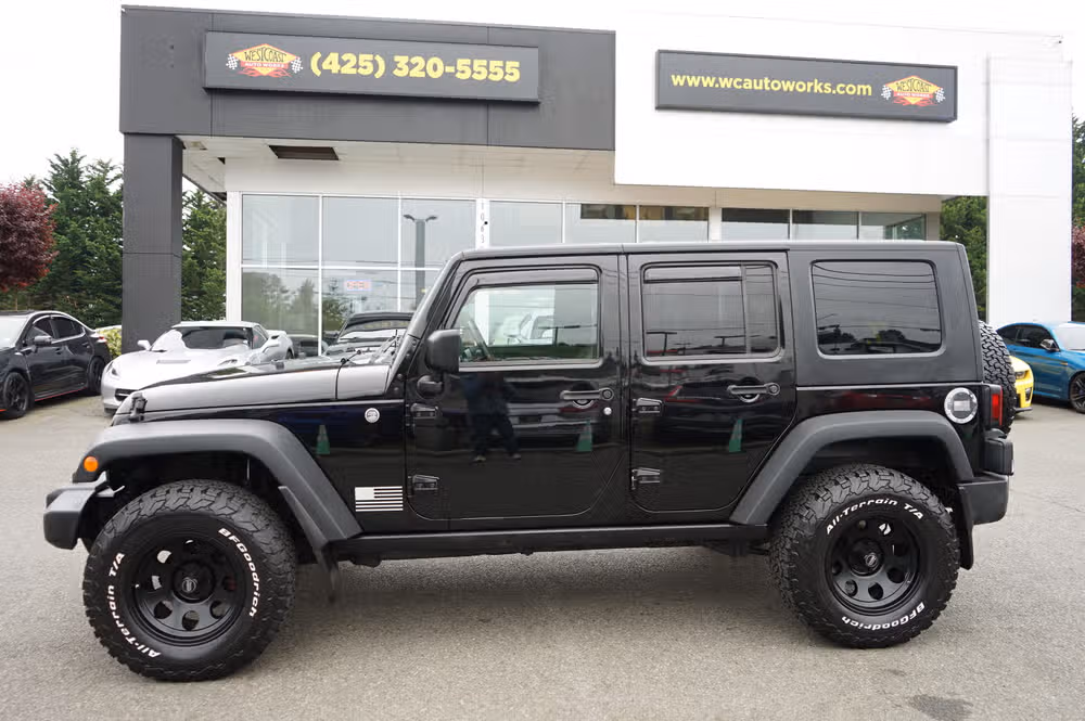 2008 Jeep Wrangler Unlimited Rubicon Image 2