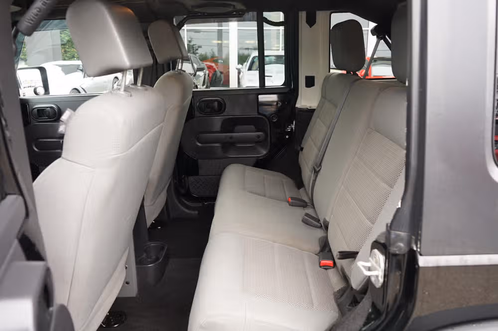 2008 Jeep Wrangler Unlimited Rubicon Image 13
