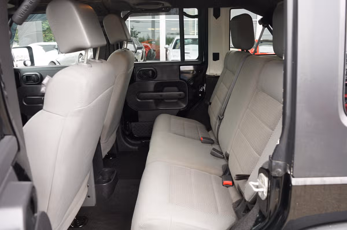 2008 Jeep Wrangler Unlimited Rubicon Image 13