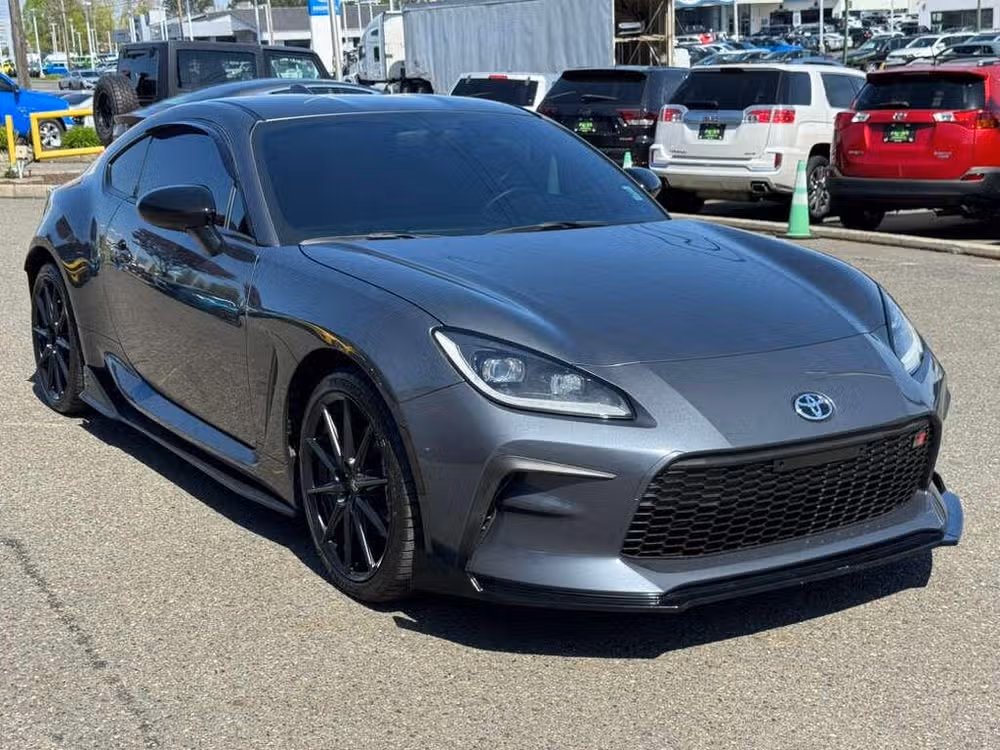 2024 Toyota GR86 Premium Image 8