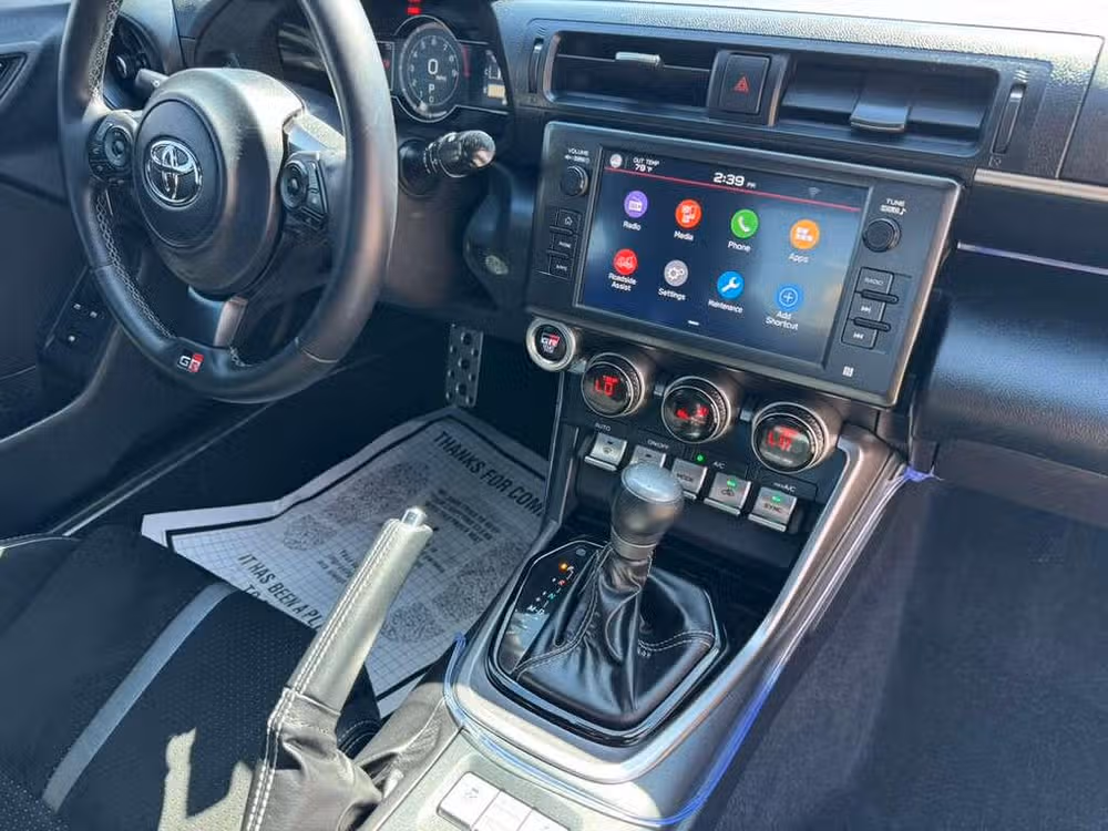 2024 Toyota GR86 Premium Image 17