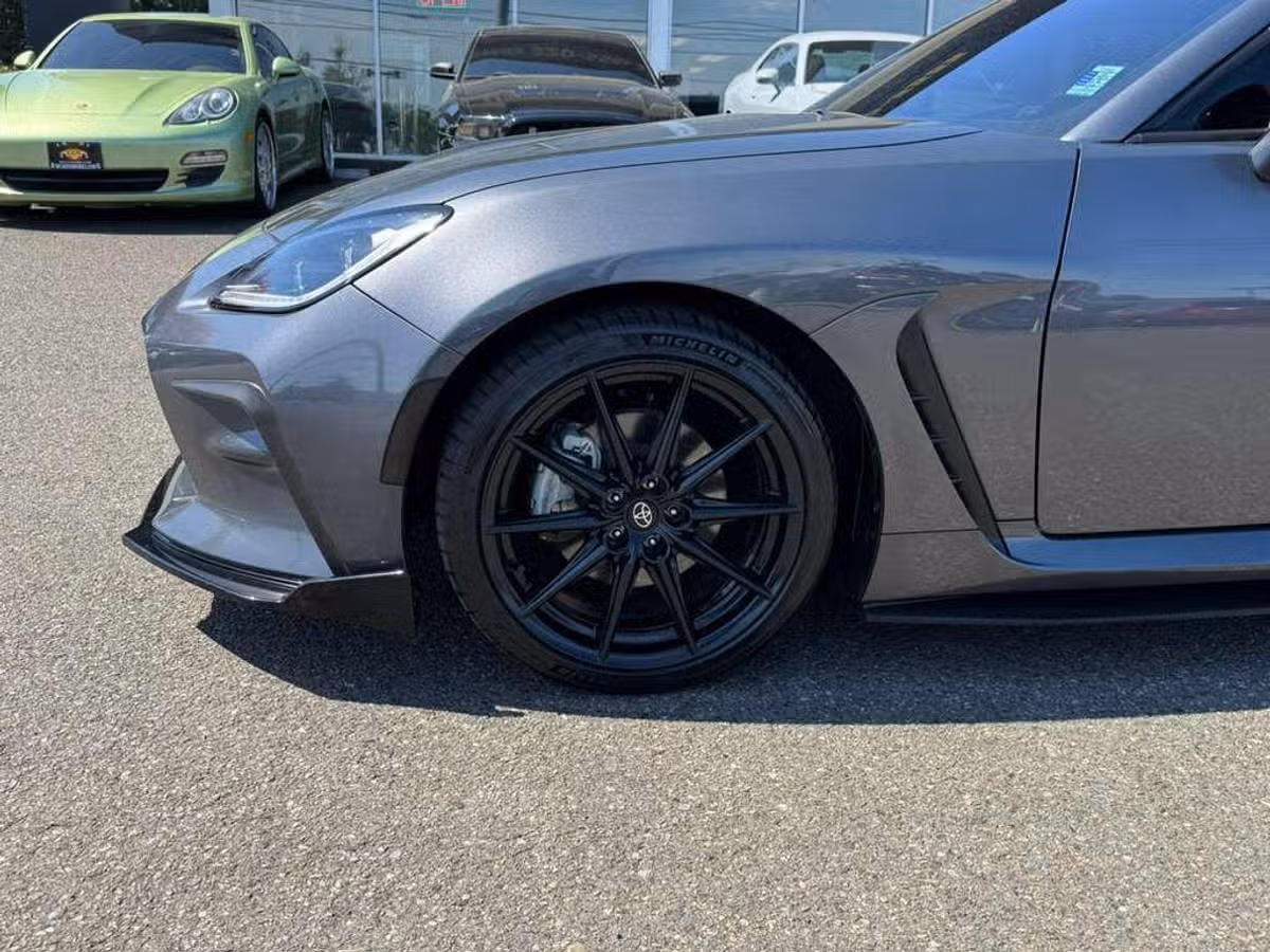 2024 Toyota GR86 Premium Image 6