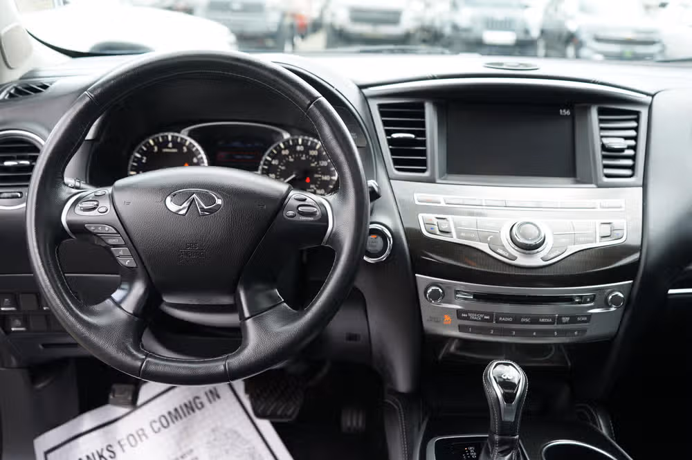 2018 INFINITI QX60 Base Image 18