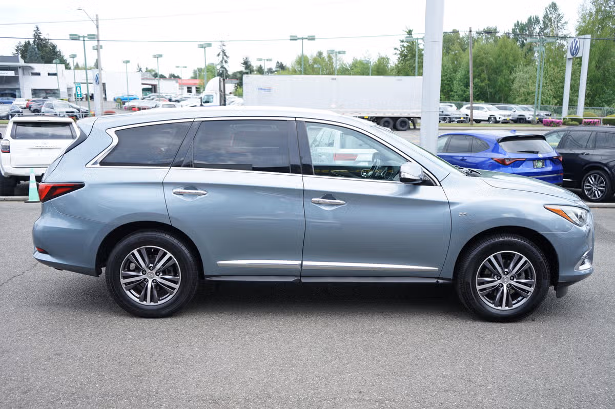 2018 INFINITI QX60 Base Image 6