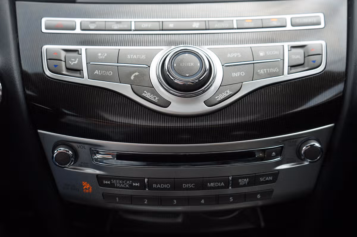 2018 INFINITI QX60 Base Image 22