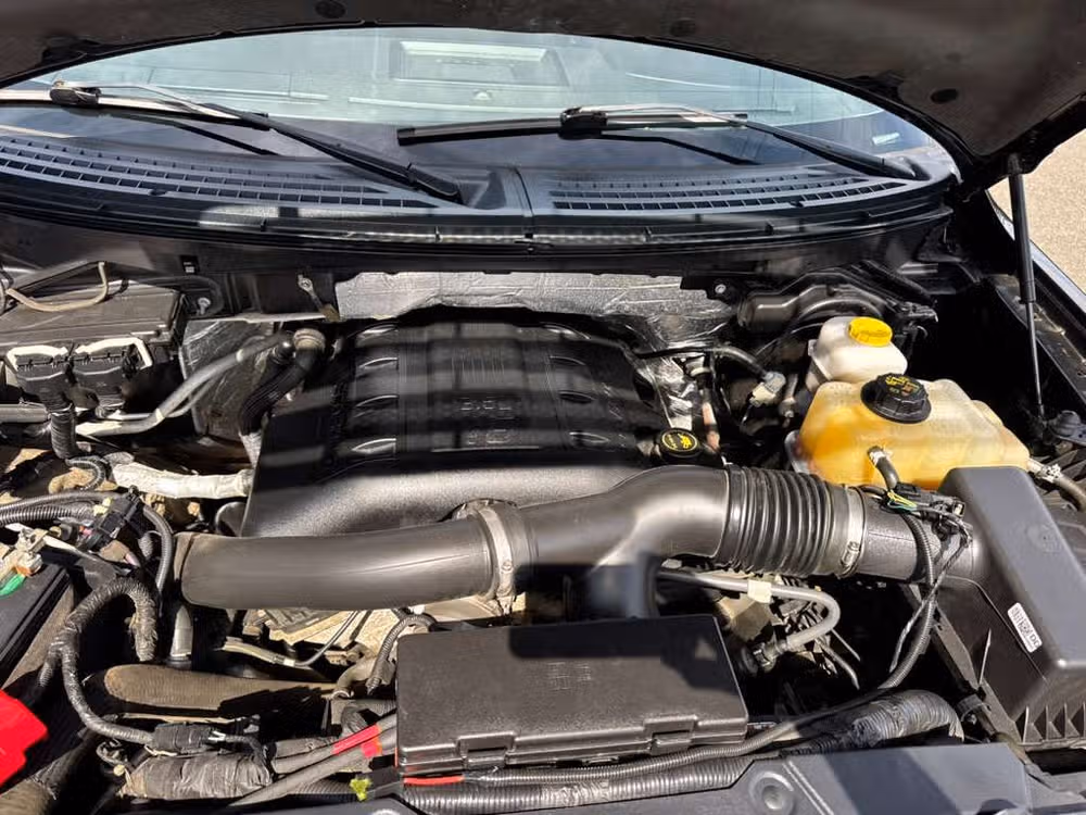2014 Ford F-150 Lariat Image 27