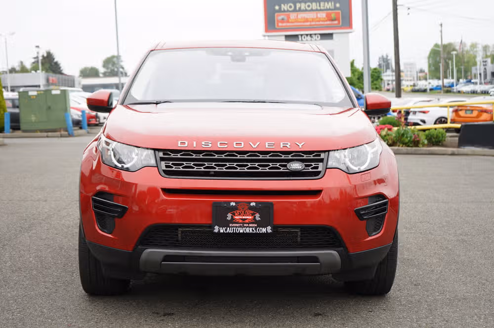2017 Land Rover Discovery Sport SE Image 8