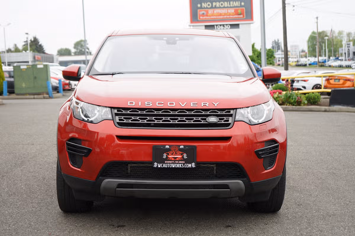 2017 Land Rover Discovery Sport SE Image 8