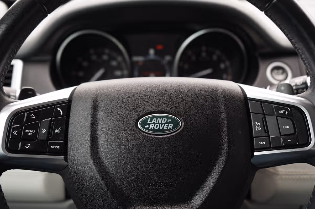 2017 Land Rover Discovery Sport SE Image 20