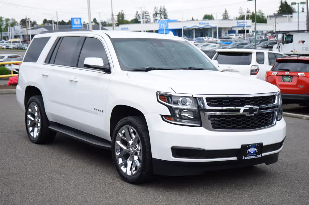 2017 Chevrolet Tahoe LT Image 7