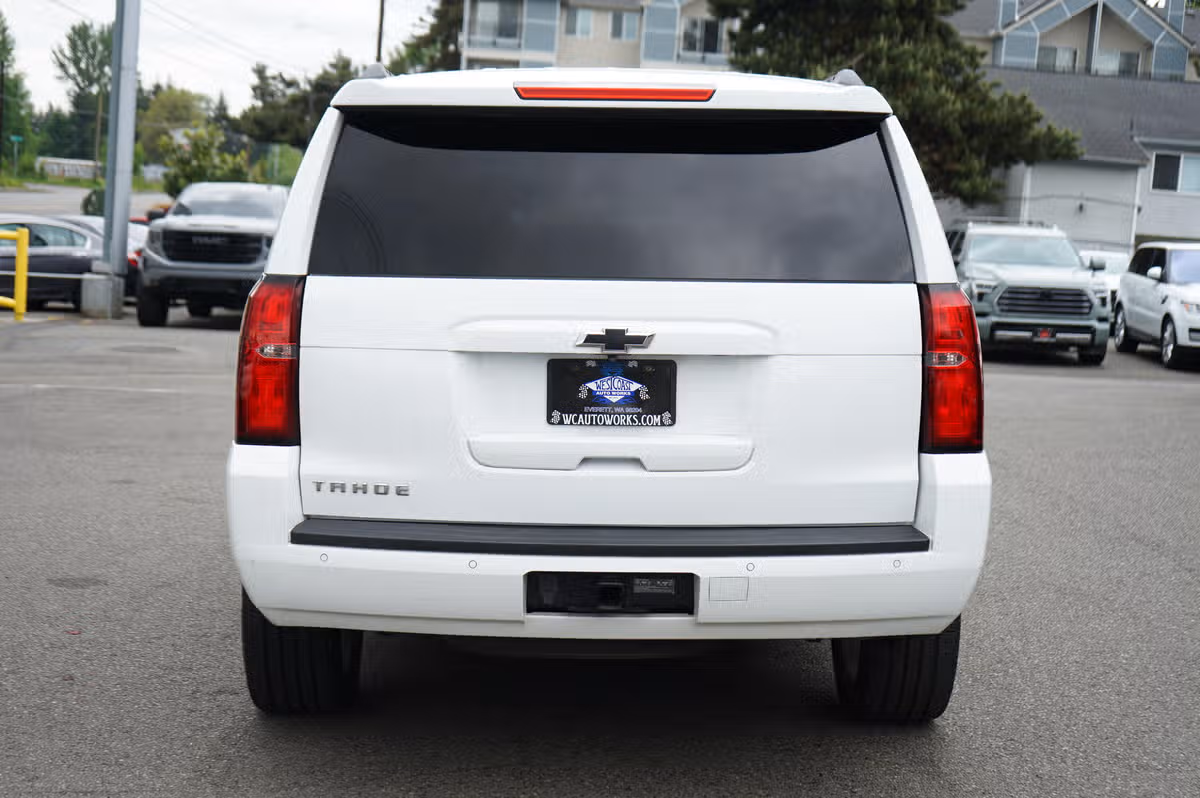 2017 Chevrolet Tahoe LT Image 4
