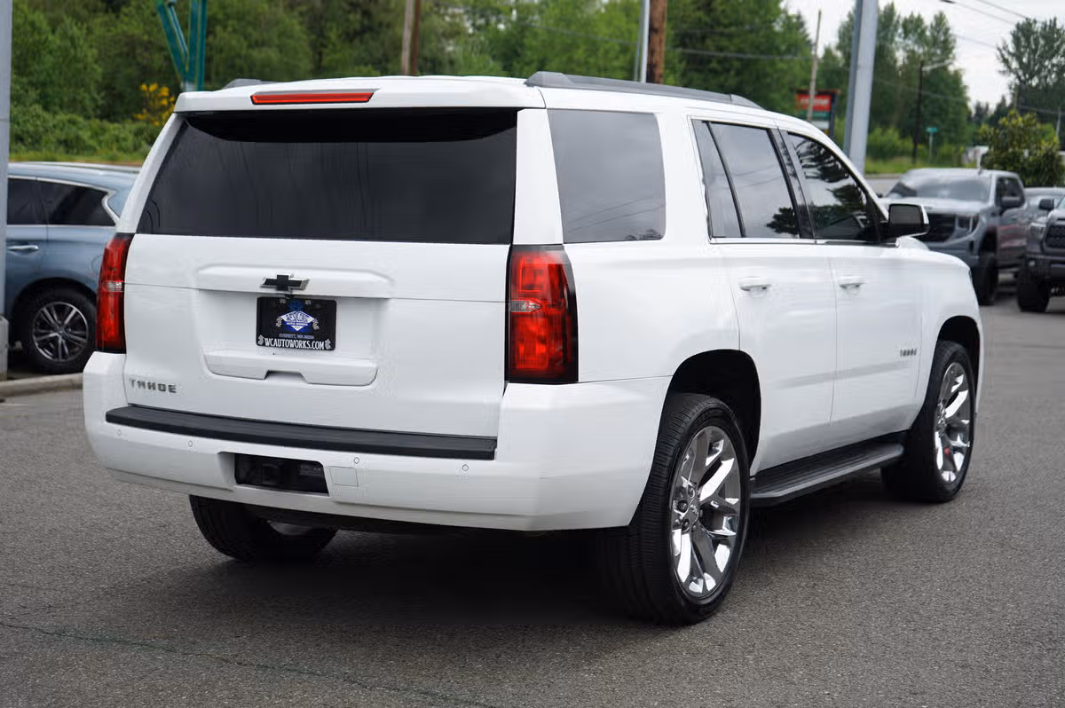 2017 Chevrolet Tahoe LT Image 5