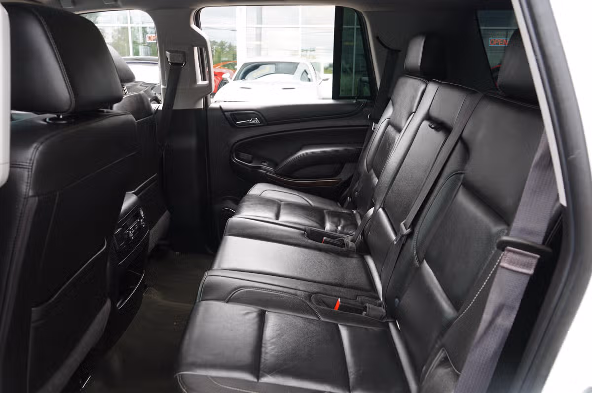 2017 Chevrolet Tahoe LT Image 14
