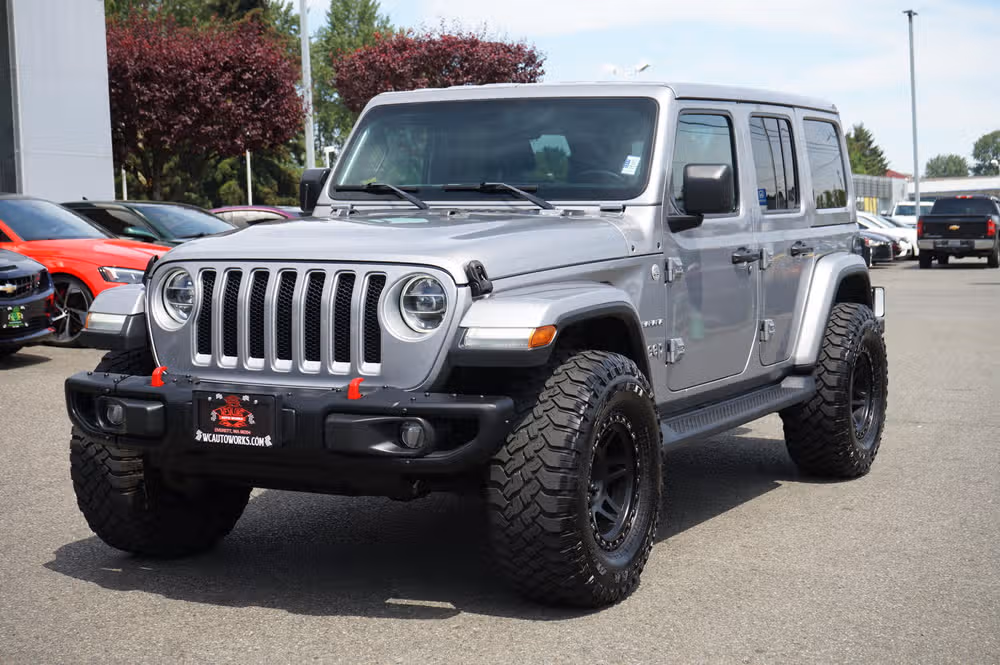 13466 - 2020 Jeep Wrangler Unlimited Sahara
