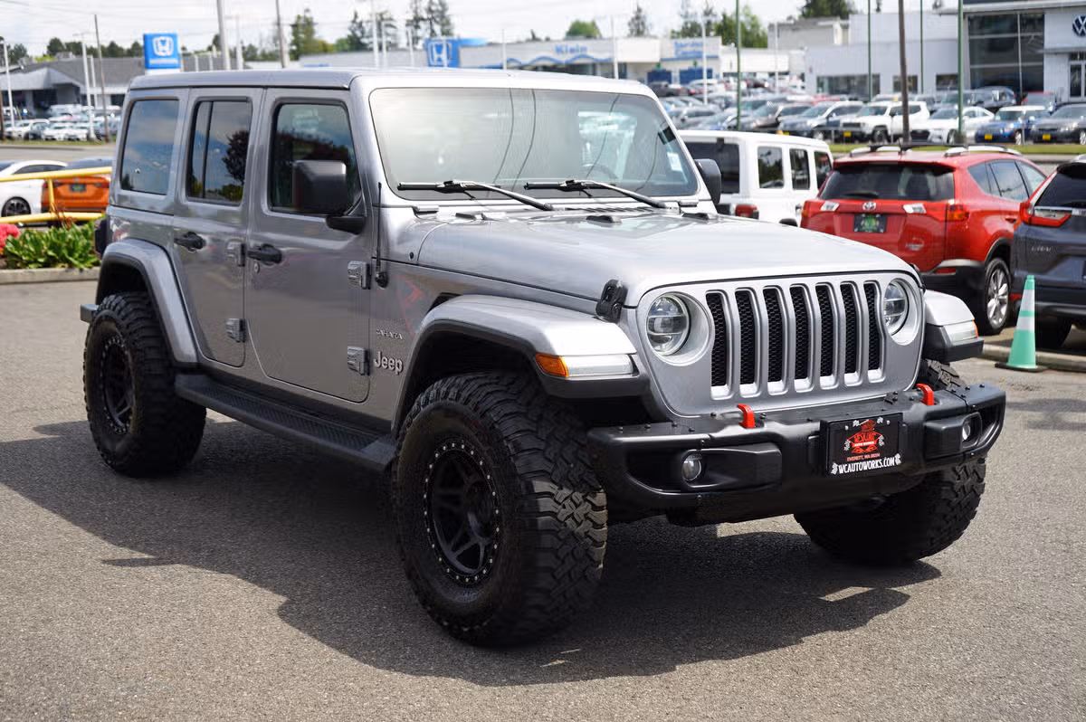 2020 Jeep Wrangler Unlimited Sahara Image 7
