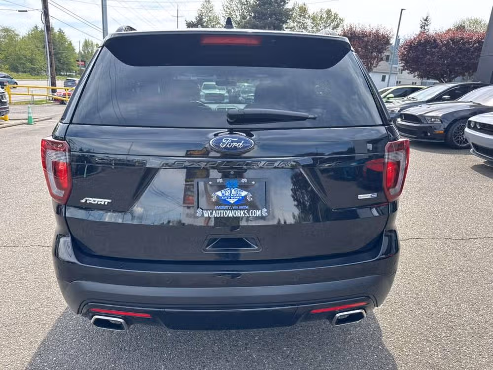 2017 Ford Explorer Sport Image 4