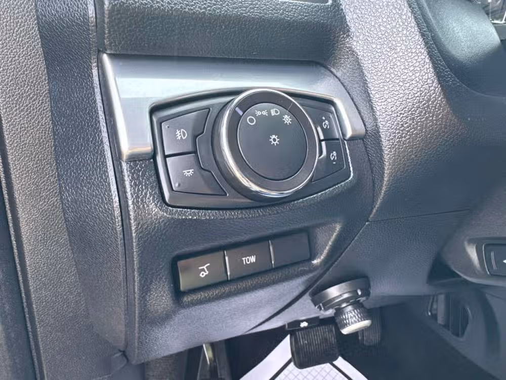 2017 Ford Explorer Sport Image 26