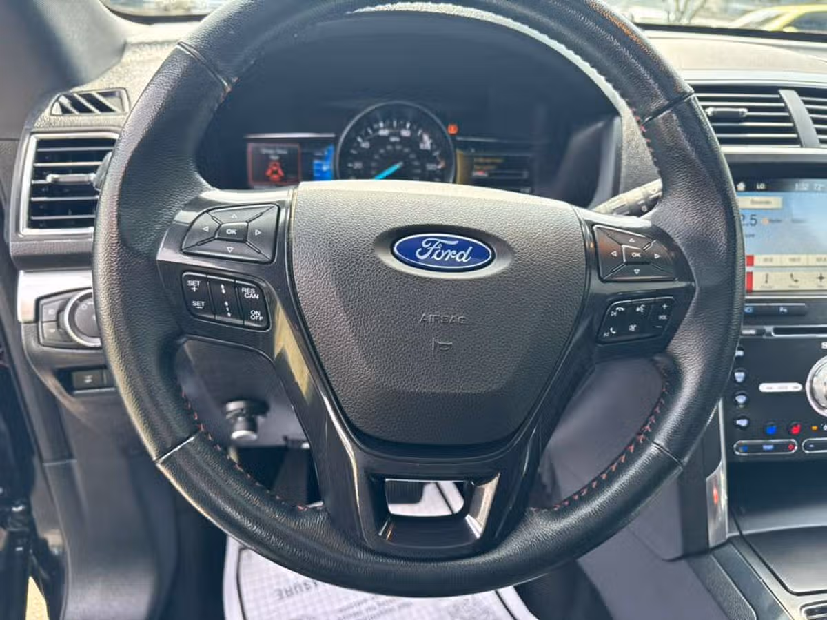 2017 Ford Explorer Sport Image 15