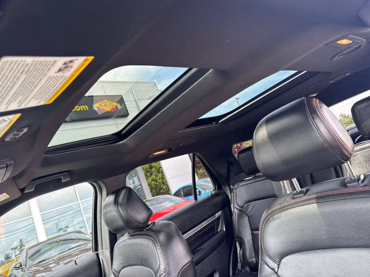2017 Ford Explorer Sport Image 14