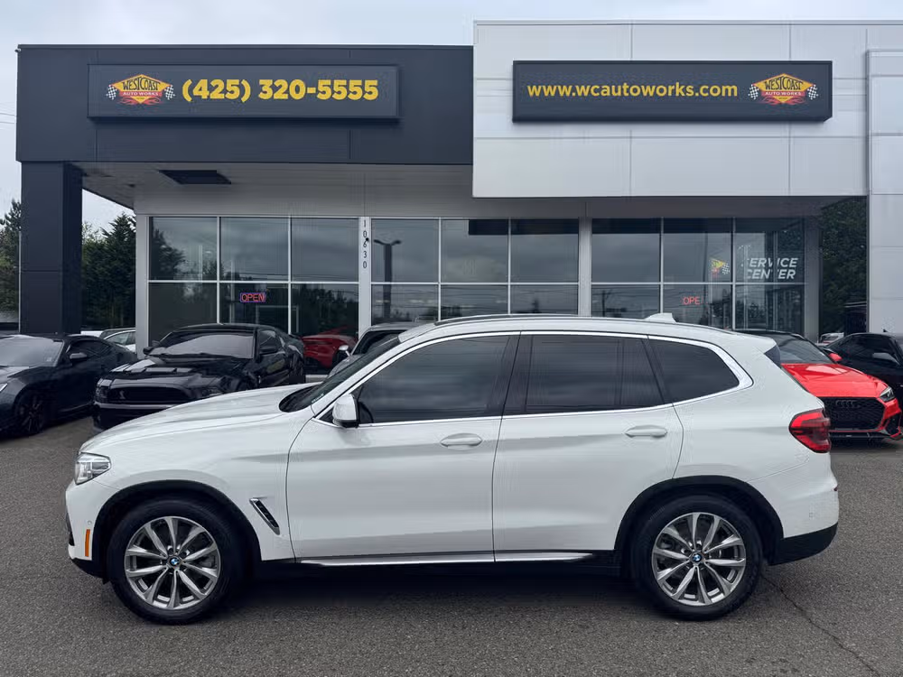2018 BMW X3 xDrive30i Image 2