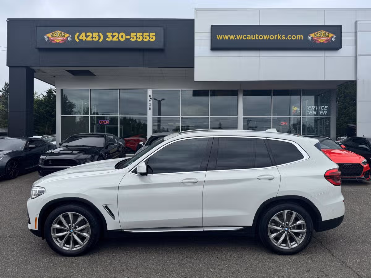 2018 BMW X3 xDrive30i Image 2