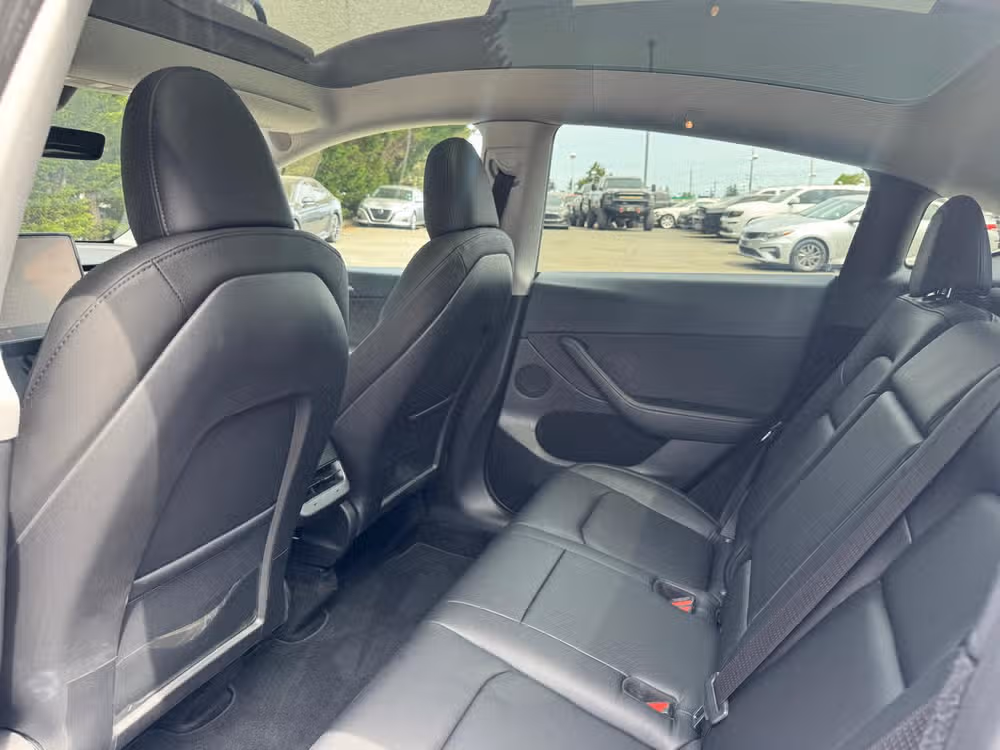 2024 Tesla Model Y Long Range Image 11