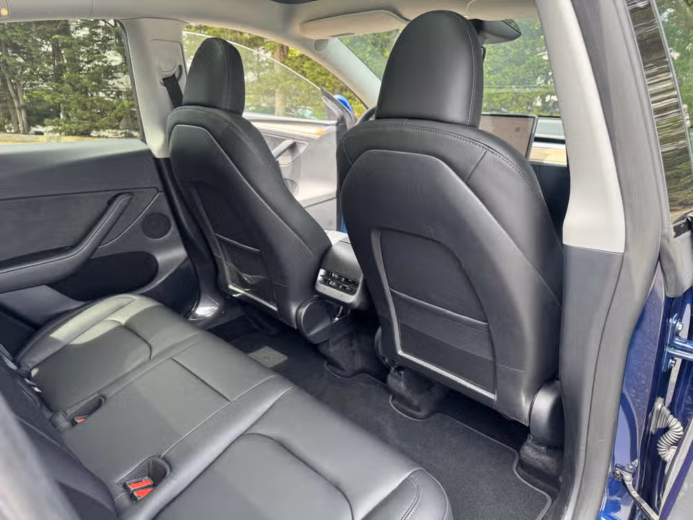 2024 Tesla Model Y Long Range Image 13