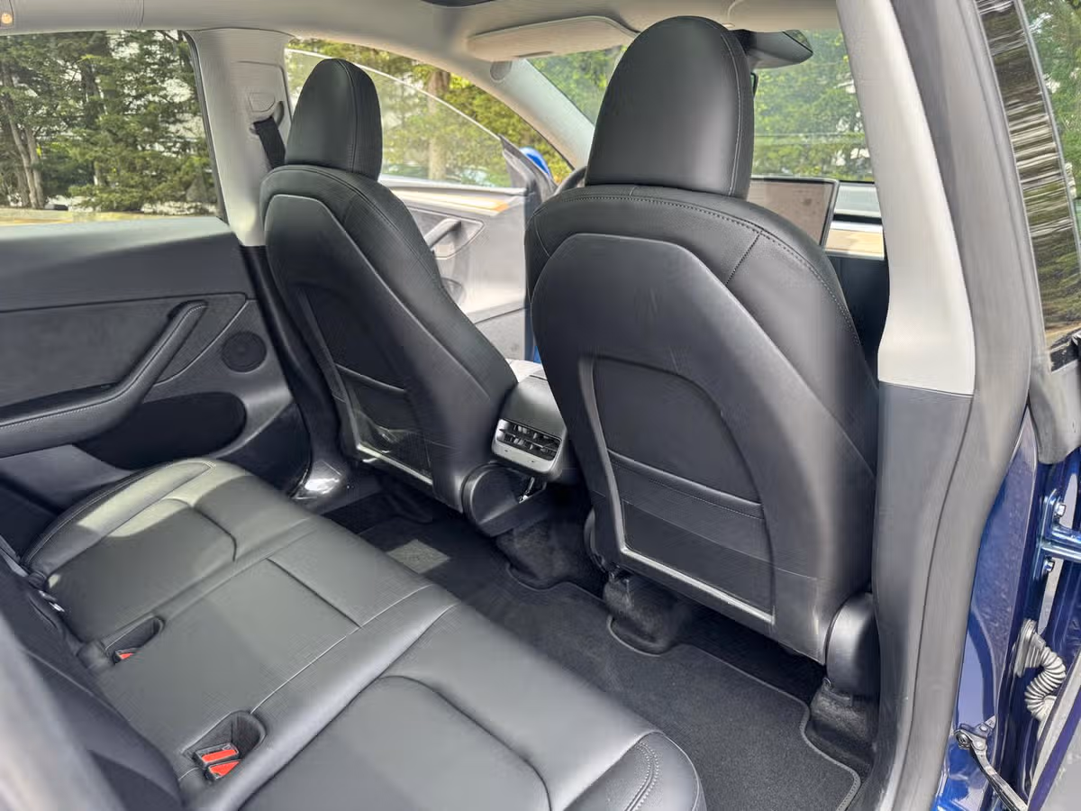2024 Tesla Model Y Long Range Image 13