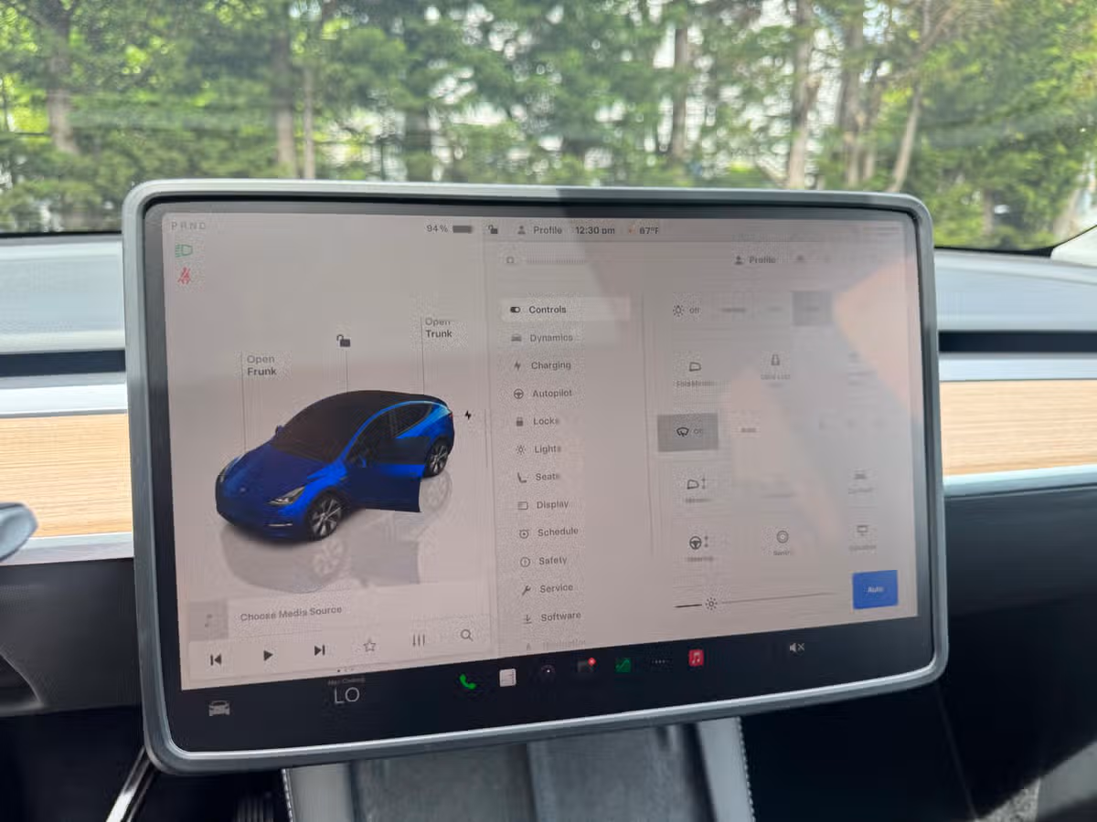 2024 Tesla Model Y Long Range Image 15